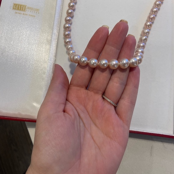 Stunning pink pearl necklace with 18k gold clasp - Picture 3 of 4
